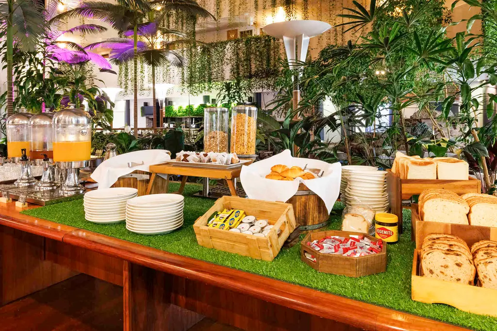 Novotel Darwin CBD image 8