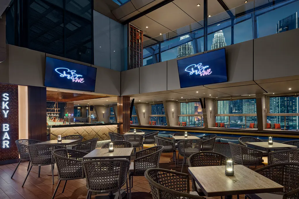 Traders Hotel Kuala Lumpur image 7