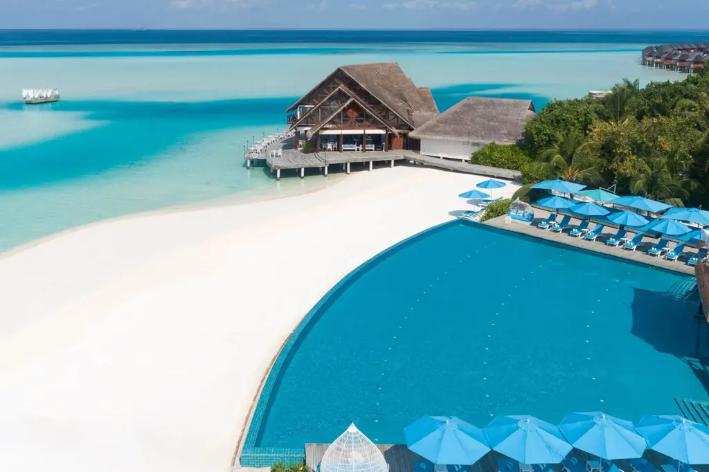 Anantara Dhigu Maldives Resort image 12