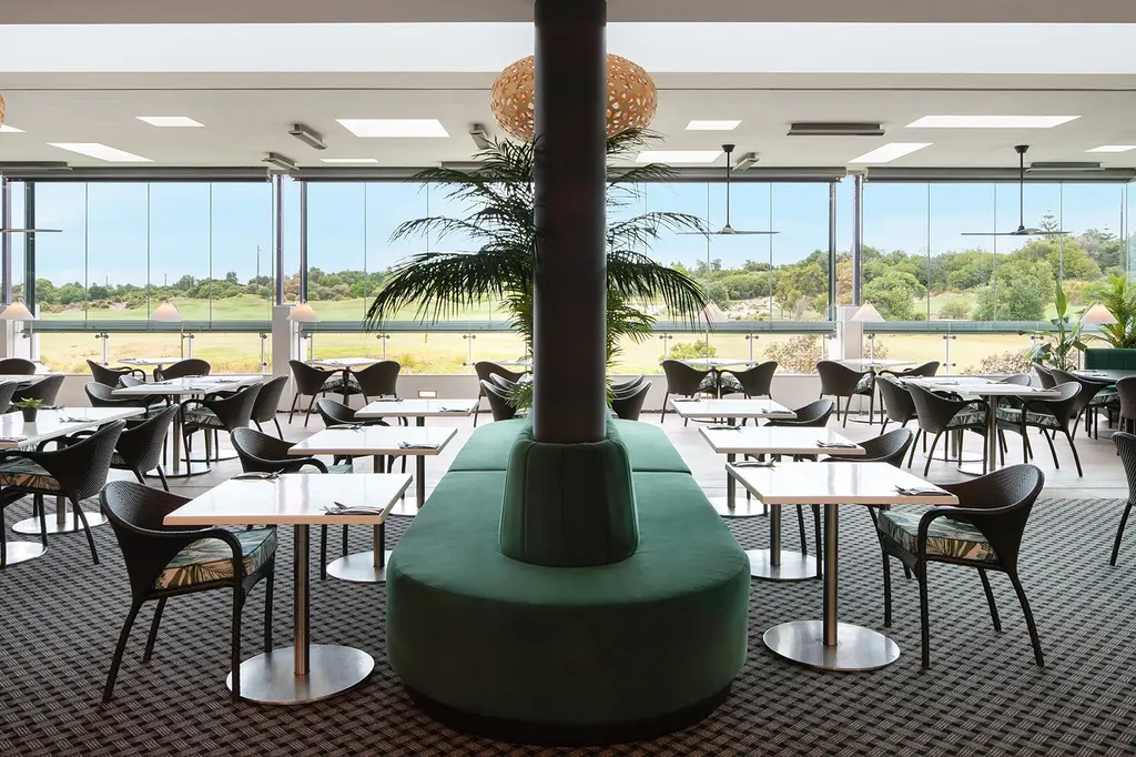 Pullman Magenta Shores Resort image 12