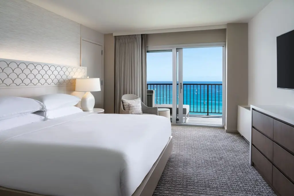 Sheraton Waikiki Beach Resort image 3