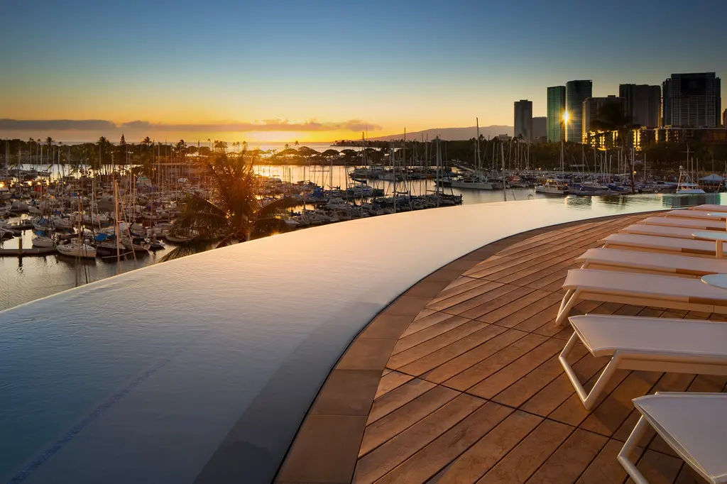 Prince Waikiki image 6