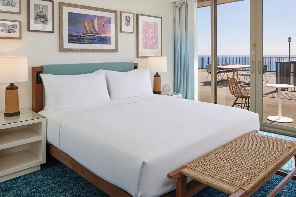 OUTRIGGER Reef Waikiki Beach Resort image 3