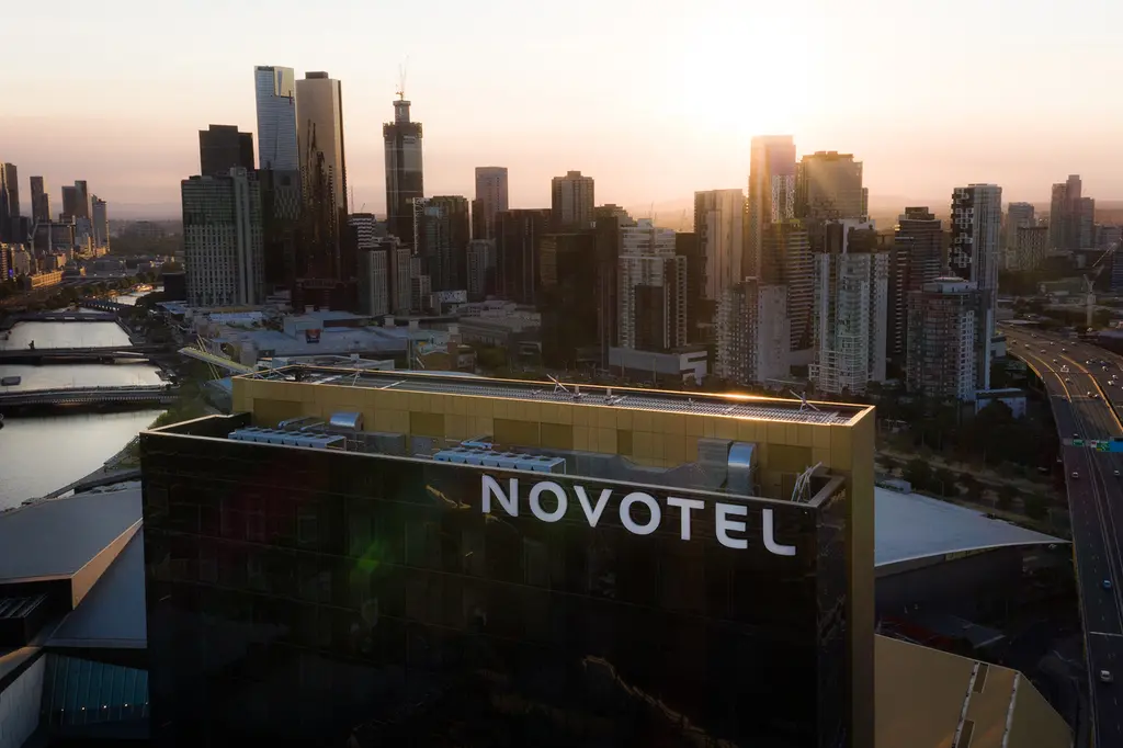 Novotel Melbourne South Wharf image 1