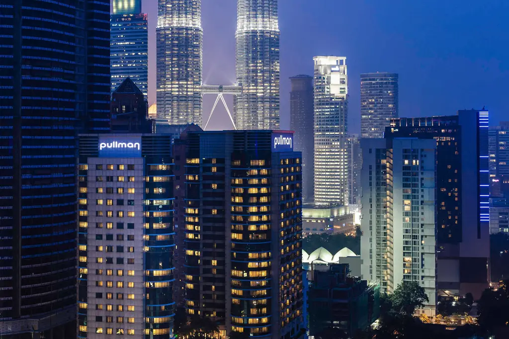 Pullman Kuala Lumpur City Centre – Hotel & Residences image 4