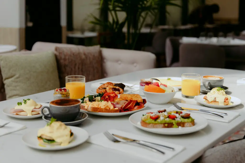 Amora Hotel Brisbane image 7