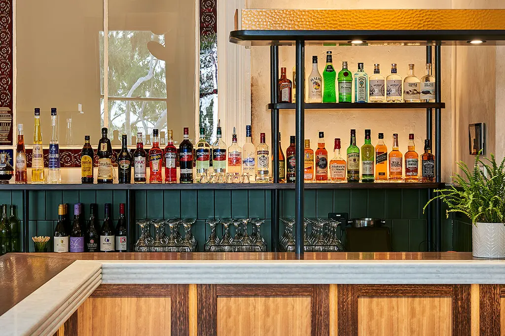 Portarlington Grand Hotel image 11