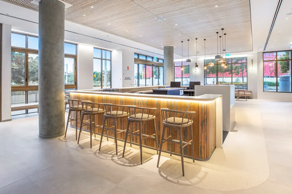 Holiday Inn & Suites Sunshine Coast image 10