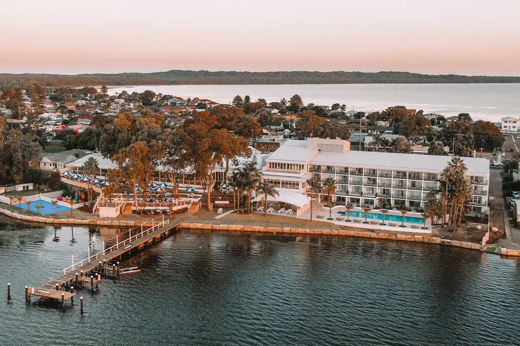 The Beachcomber Hotel & Resort image 1