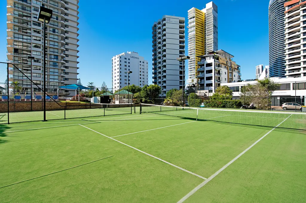 ULTIQA Beach Haven on Broadbeach image 13