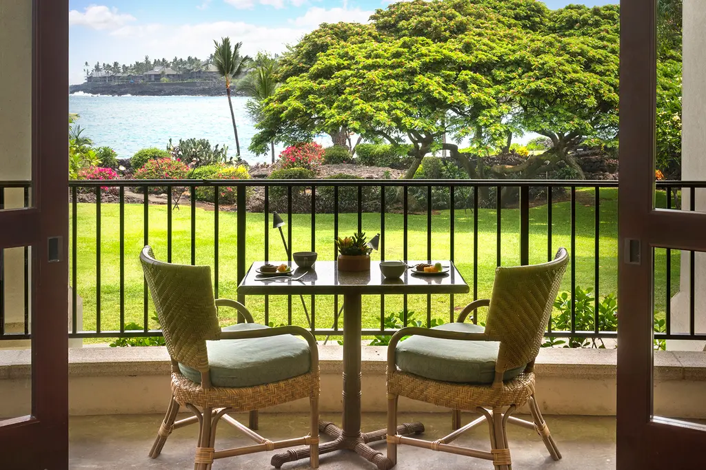 Outrigger Kona Resort and Spa image 9