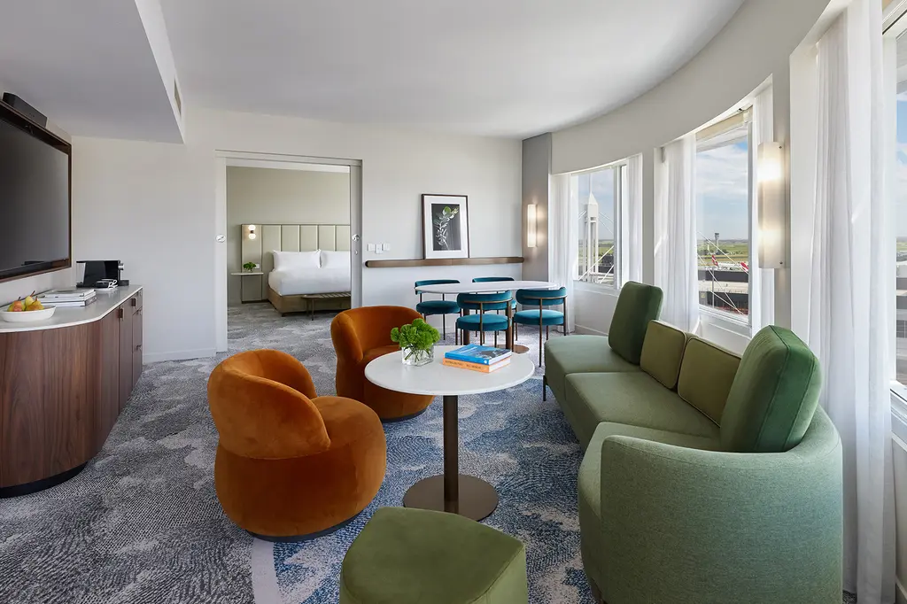 PARKROYAL Melbourne Airport image 9