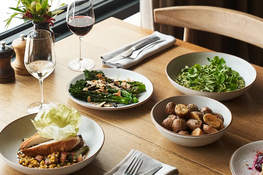 The Mitchelton Hotel Nagambie image 5