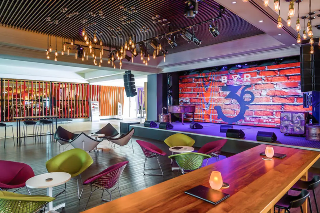 Pullman Reef Hotel Casino image 8