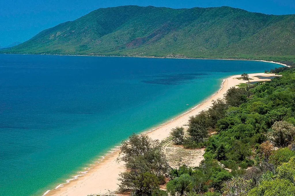 Novotel Cairns Oasis Resort image 10