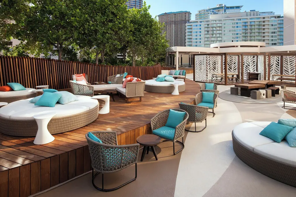 Prince Waikiki image 2