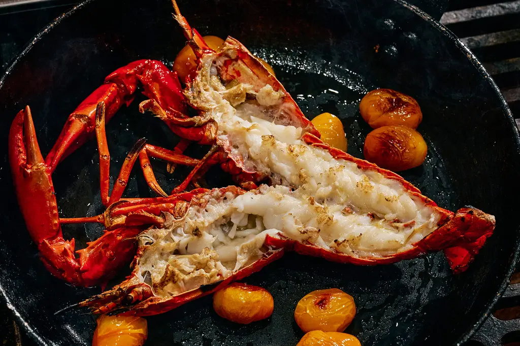 QT Melbourne image 5