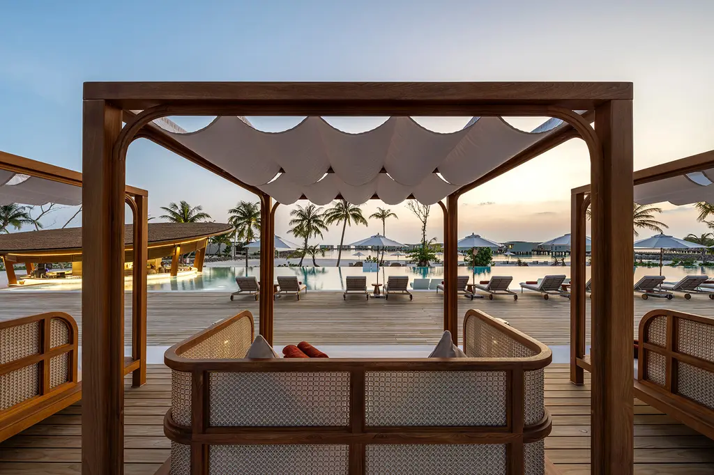 Centara Grand Lagoon Maldives image 12