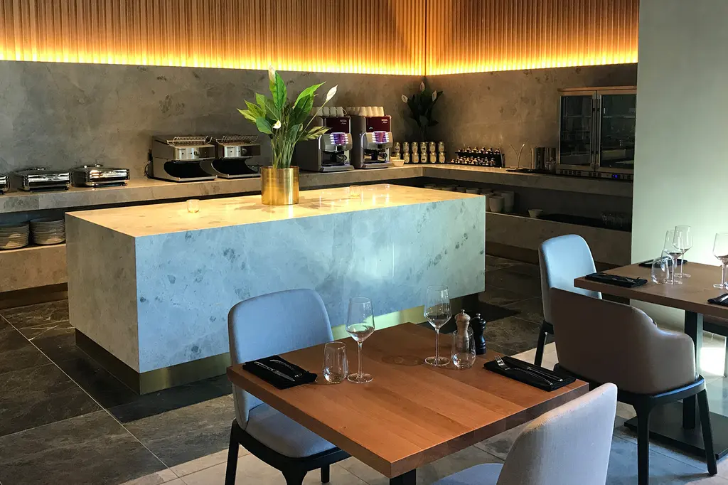 Novotel Melbourne South Wharf image 9