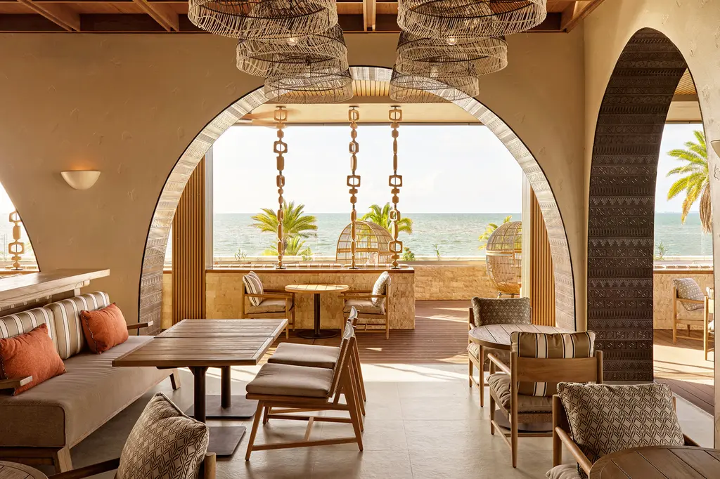 Crowne Plaza Fiji Nadi Bay Resort & Spa, an IHG Hotel image 2