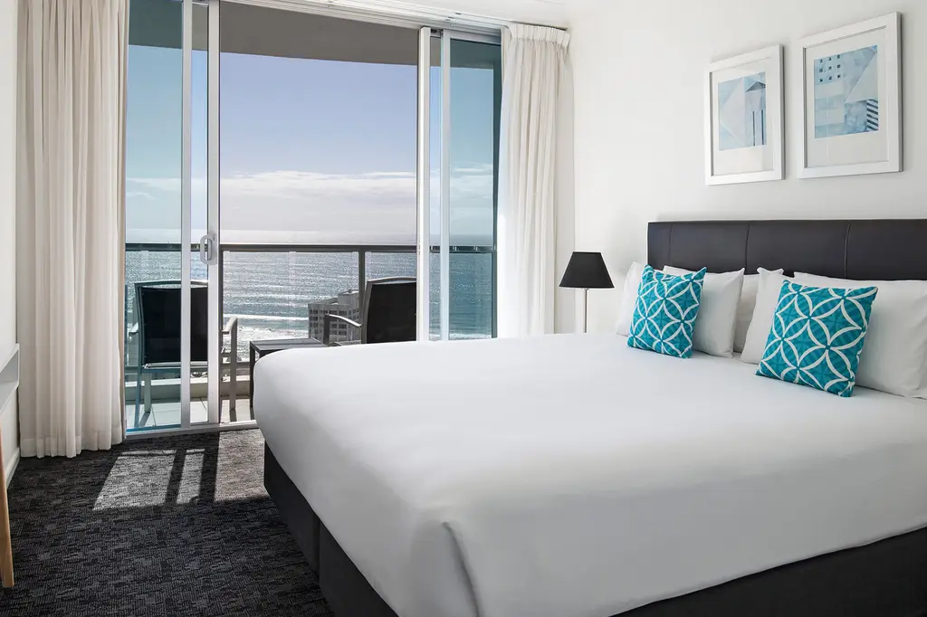 Mantra Towers of Chevron Surfers Paradise image 3