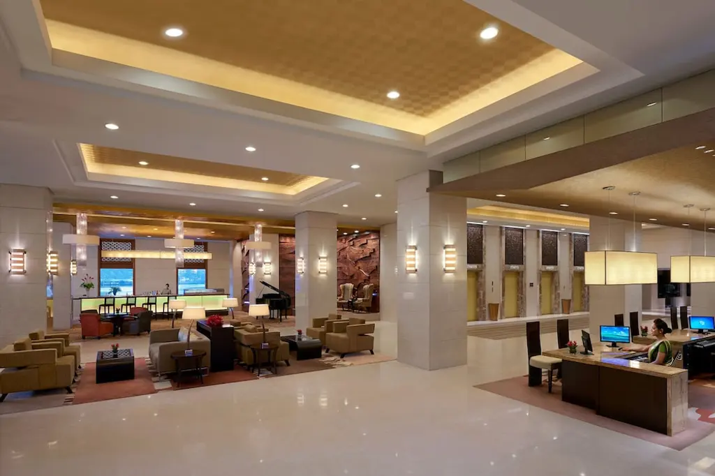 Cinnamon Lakeside Colombo image 1