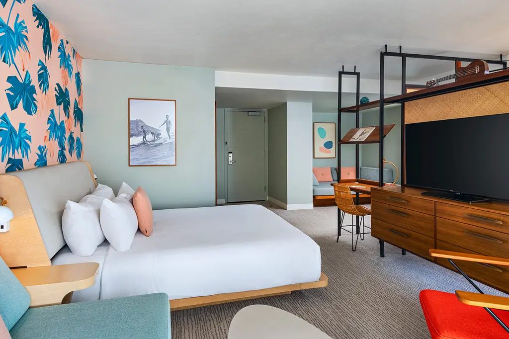 The Laylow Waikiki, Autograph Collection image 3