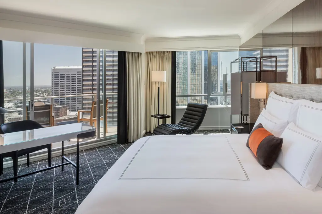 Swissôtel Sydney image 3