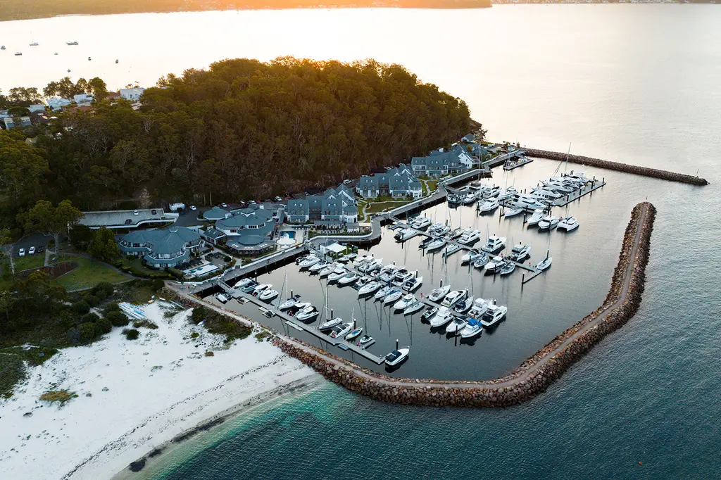 Anchorage Hotel & Spa image 1