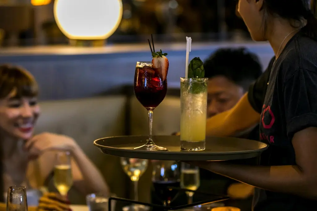 OUTRIGGER Waikīkī Paradise Hotel image 8