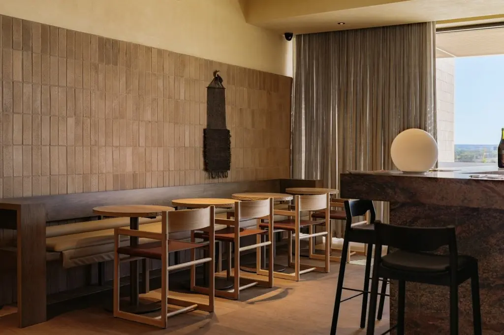 Safari Lodge at Monarto Safari Resort image 14