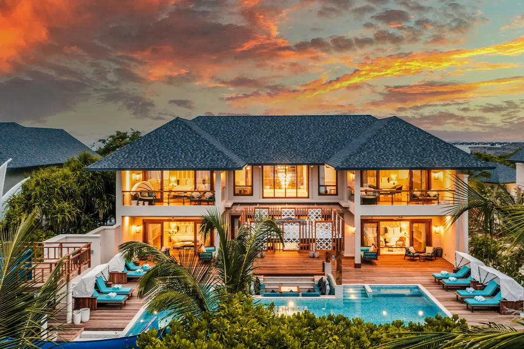 Hideaway Beach Resort and Spa image 2