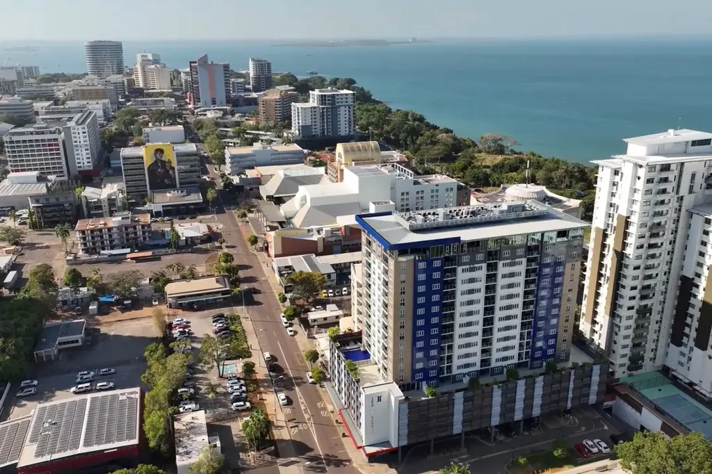 H on Mitchell Apartment Hotel image 1