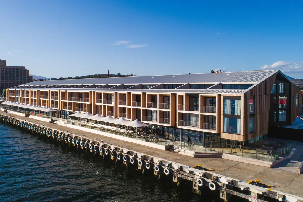 MACq 01 Hotel image 1