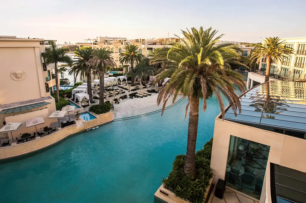 Imperial Hotel Gold Coast image 2