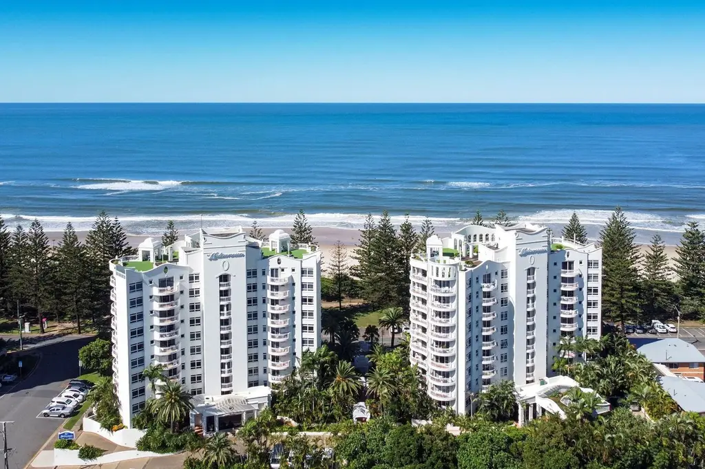 ULTIQA Burleigh Mediterranean Resort image 1