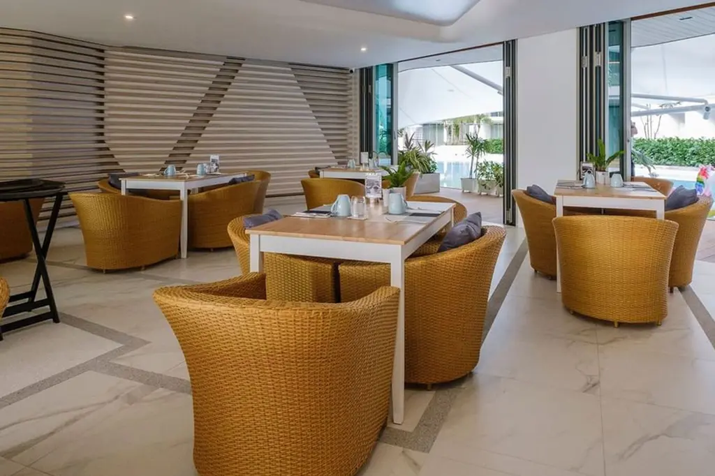 Wyndham Grand Nai Harn Beach Phuket image 11