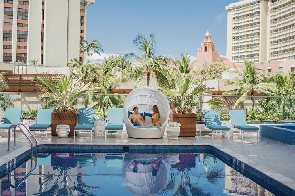 OUTRIGGER Waikiki Beachcomber Hotel image 10