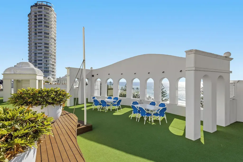ULTIQA Burleigh Mediterranean Resort image 8