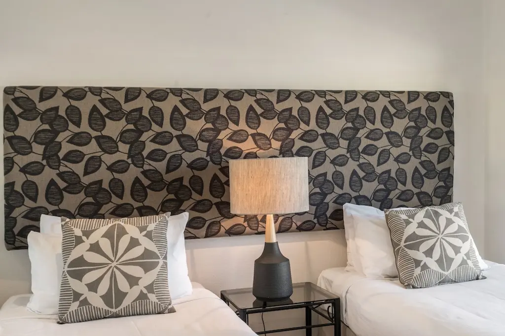 Bayview Beachfront Apartments, in town right on the beach image 4