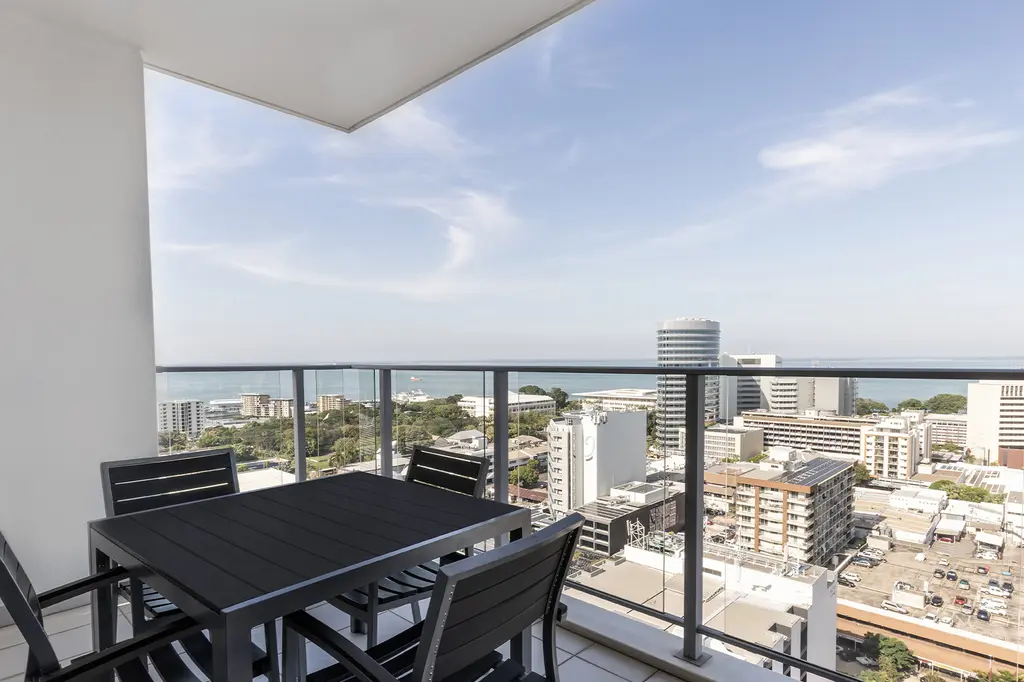 Oaks Elan Darwin Hotel image 7