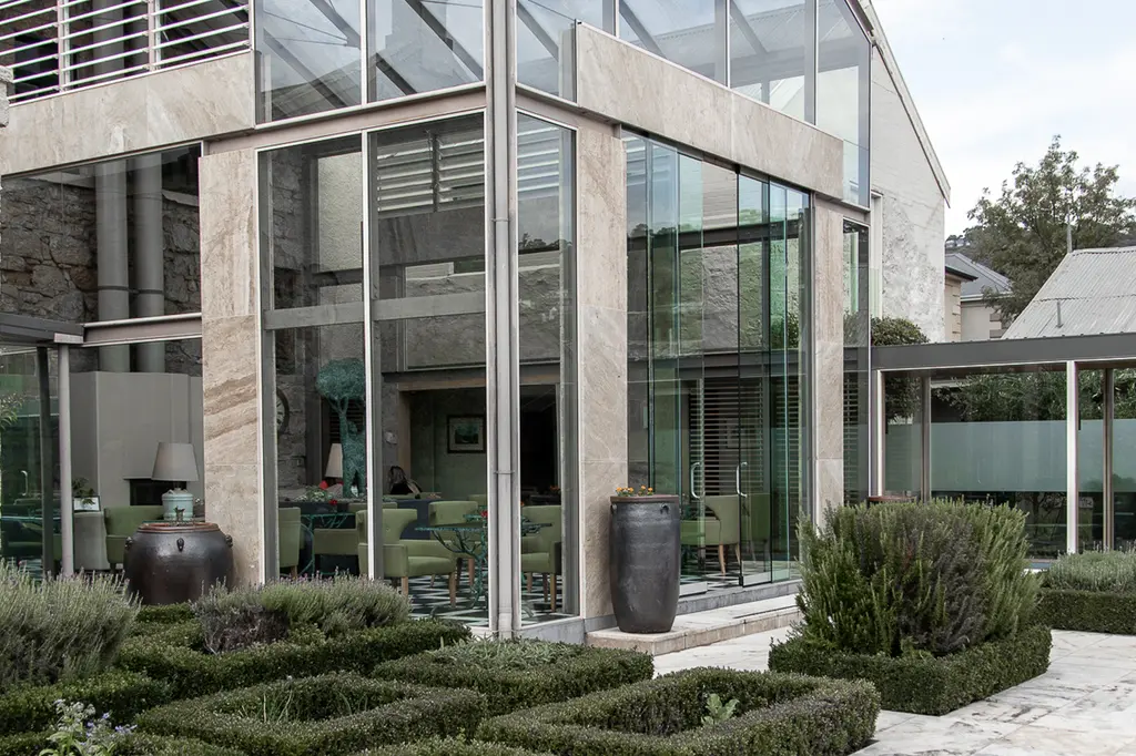 Islington Hotel image 5