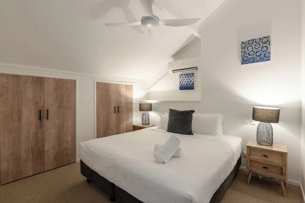 Outrigger Bay Apartments image 3