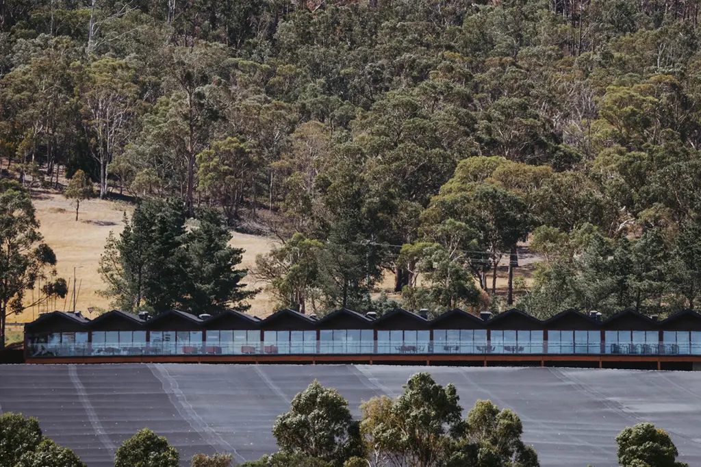 Iron Creek Bay Estate image 8