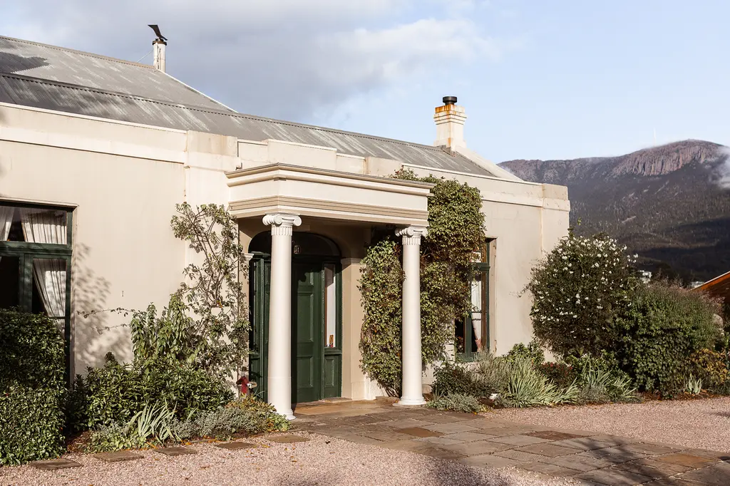 Islington Hotel image 4