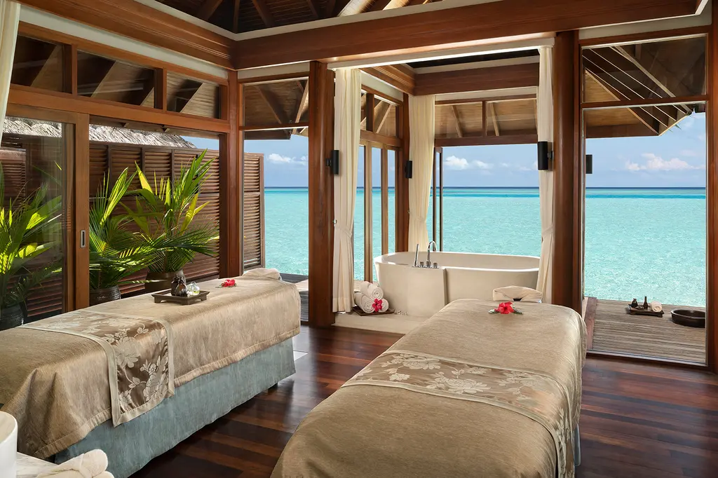 Anantara Dhigu Maldives Resort image 9