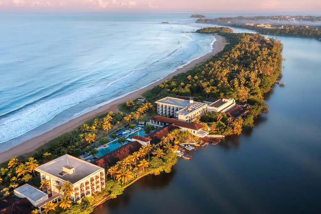 NH Bentota Ceysands Resort image 1