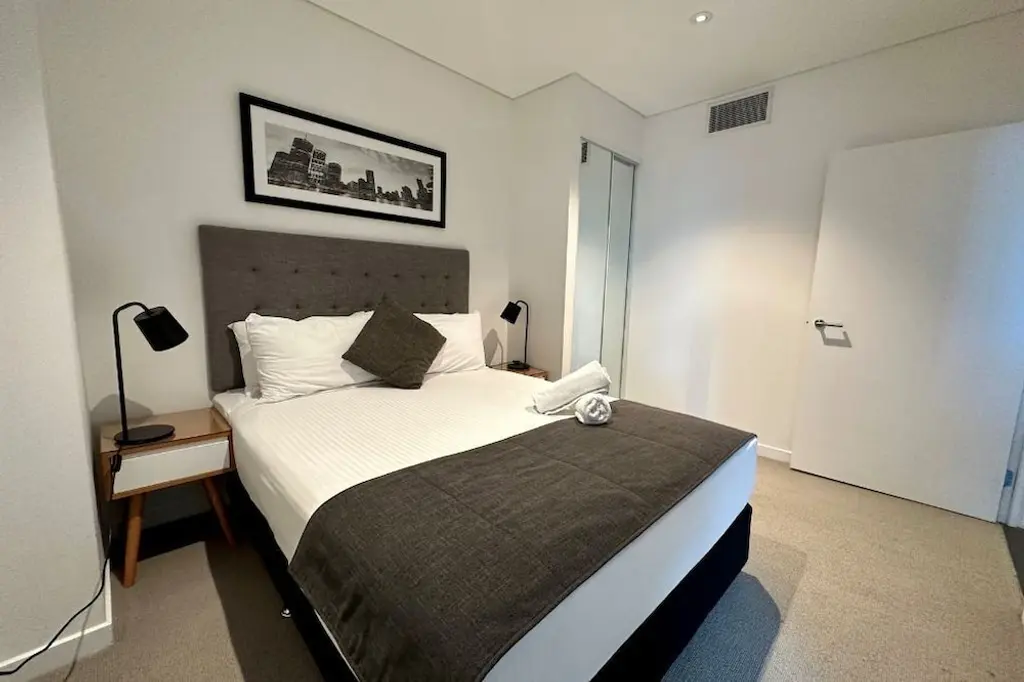 Brisbane Skytower Apartments by CLLIX image 5