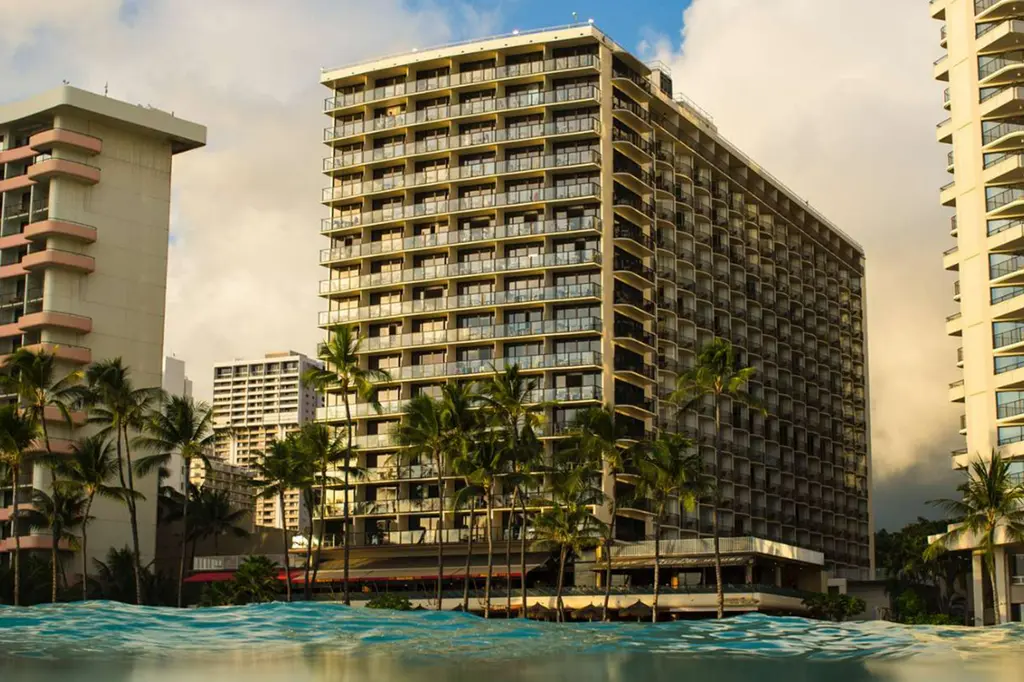 Outrigger Waikiki Beach Resort image 10