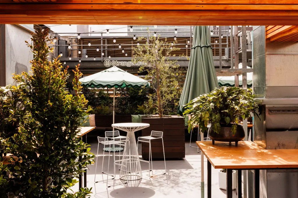 QT Melbourne image 7